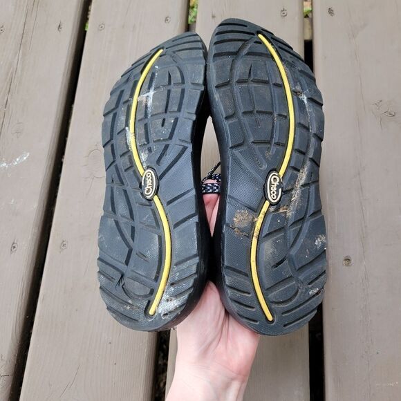 Chaco ZX/2 Classic Black White Gray Geometric Chevron Dagger Strappy Sandals 9 - Picture 6 of 7